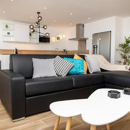 Vue Panoramique, Clim, Balcon Et Plages Appartement *